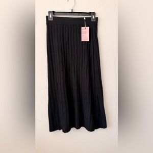Quince 100% Cashmere Elegant Black Ribbed Skirt